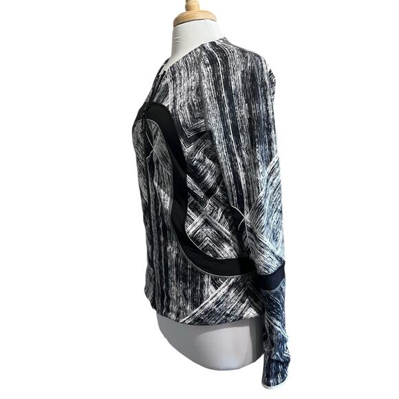 Lululemon Jacket Women's 10 Reversible Find Your Bliss Zip Black Heat Wave Mesh - Picture 3 of 10